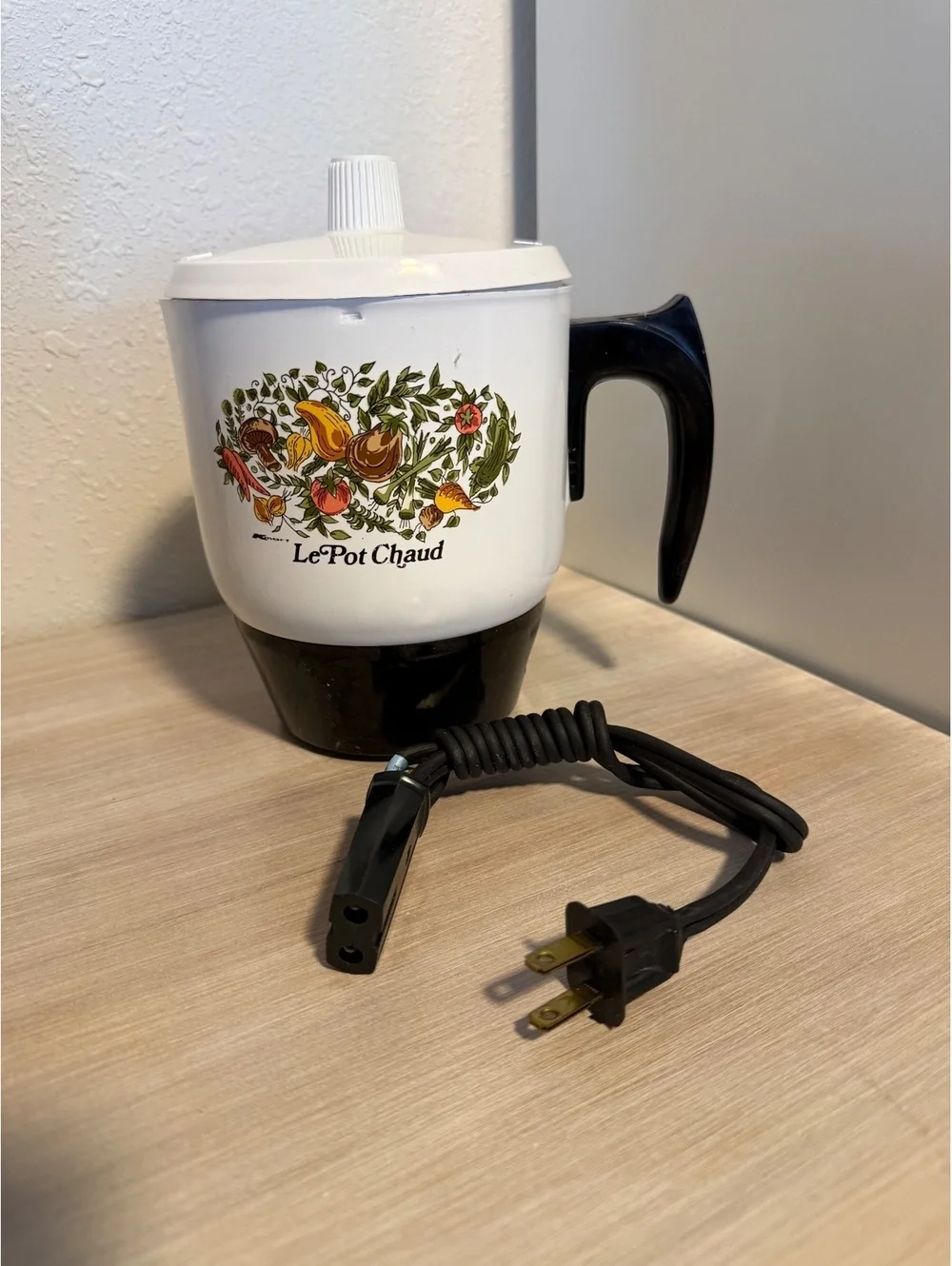 Vintage Electric Coffee Pot with Floral Design and Removable Carafe